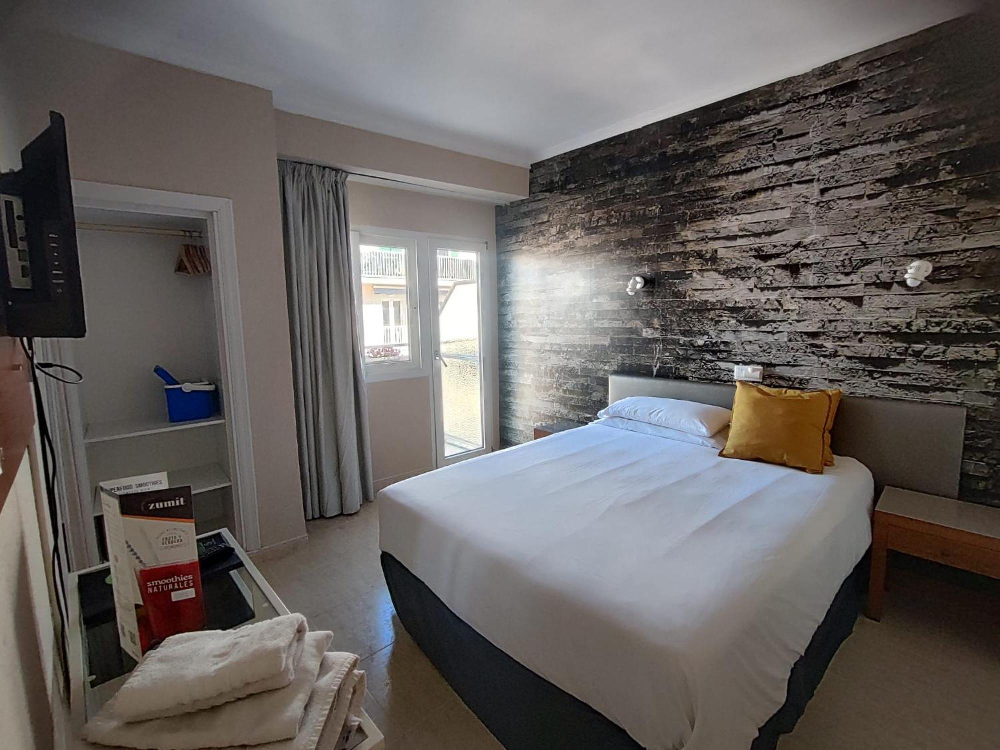 אל ארנל Hostal Mar Del Plata (Adults Only) מראה חיצוני תמונה